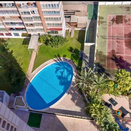 Turistico La Pinta Planta 18 *